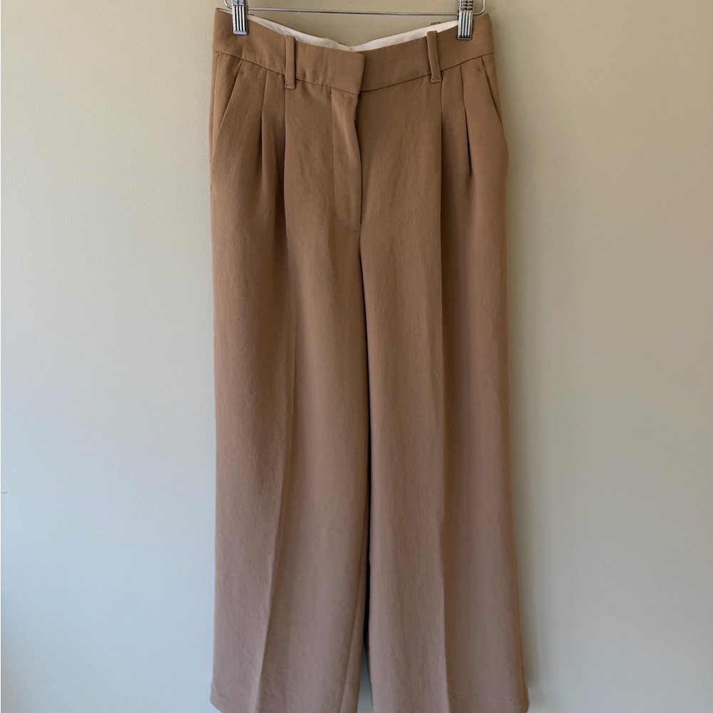 Aritzia Wilfred Effortless Pant in Tan